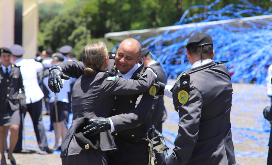 Formatura marca avanço na carreira dos oficiais especialistas