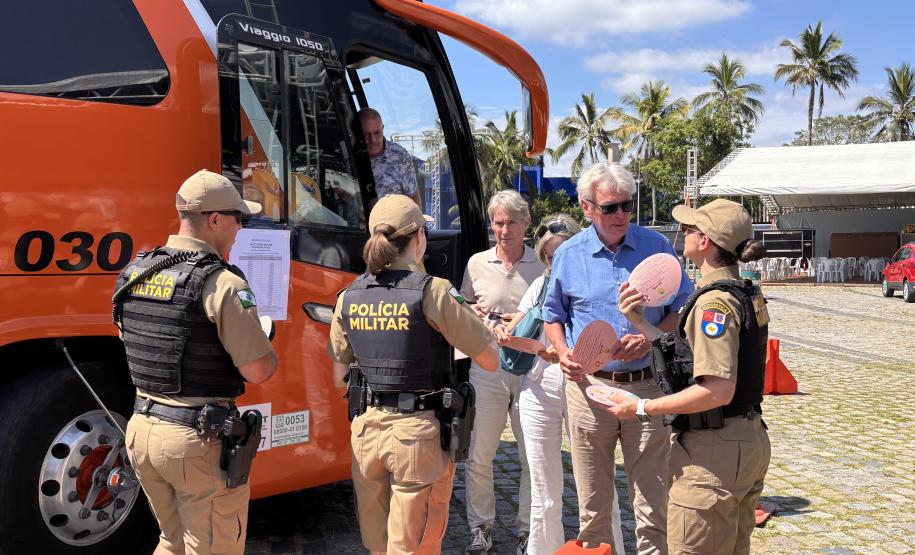 Ação de Aproximação Comunitária Paranaguá