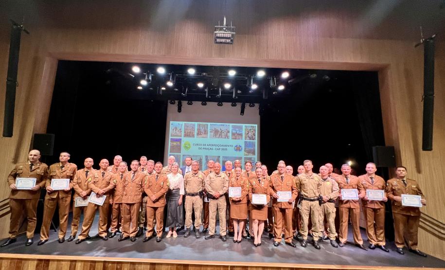 O evento marcou a conclusão da formação de sargentos de diversas regiões do estado