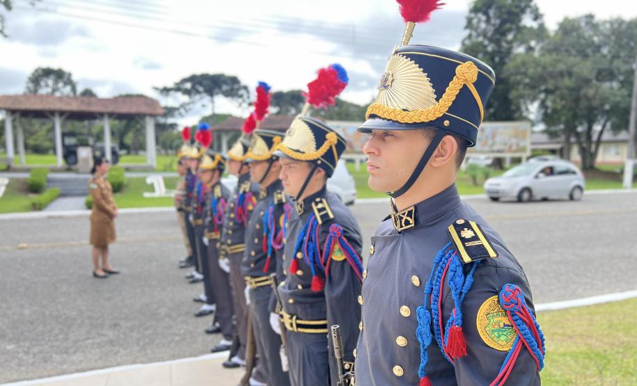 Formatura marca avanço na carreira dos oficiais especialistas