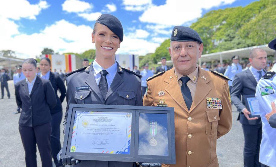 Formatura marca avanço na carreira dos oficiais especialistas