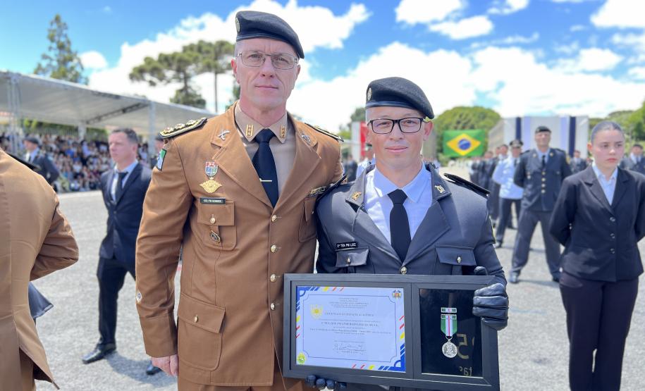 Formatura marca avanço na carreira dos oficiais especialistas