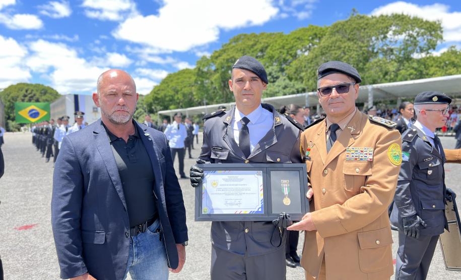 Formatura marca avanço na carreira dos oficiais especialistas
