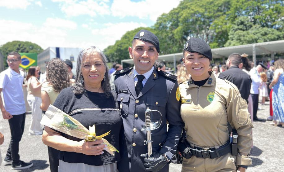 Formatura marca avanço na carreira dos oficiais especialistas