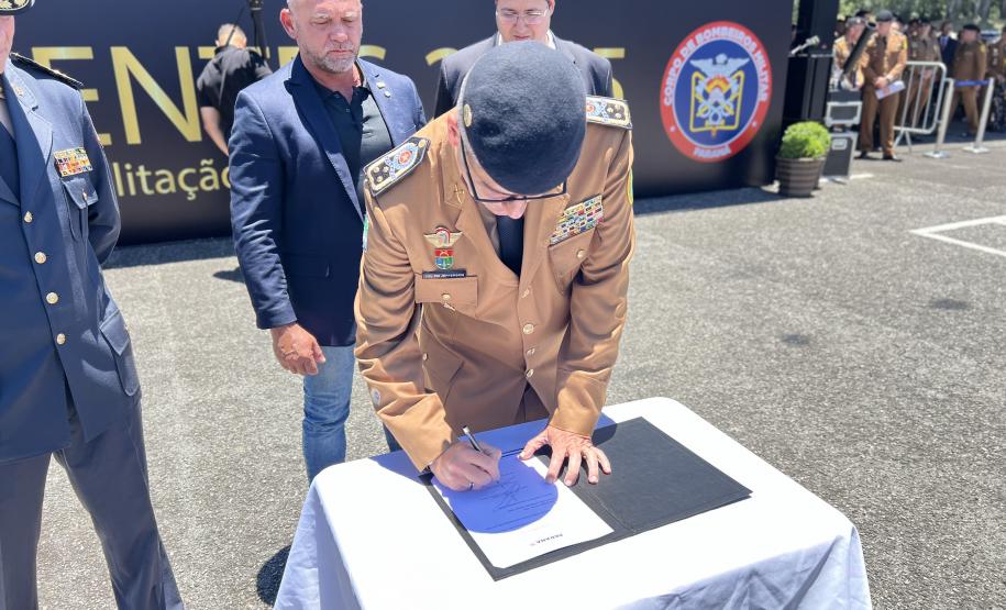 Formatura marca avanço na carreira dos oficiais especialistas
