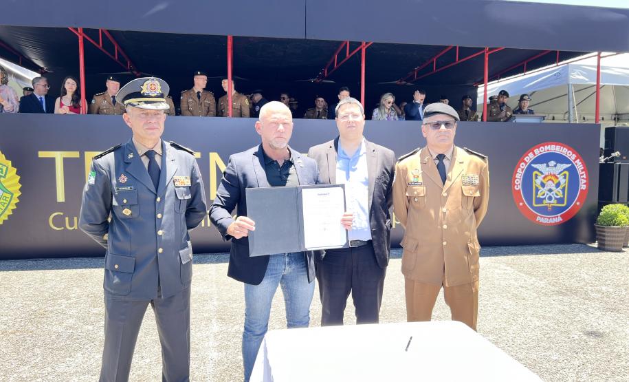 Formatura marca avanço na carreira dos oficiais especialistas