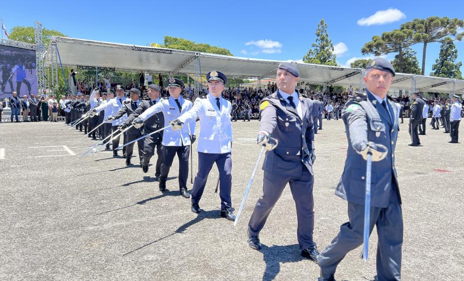 Formatura marca avanço na carreira dos oficiais especialistas