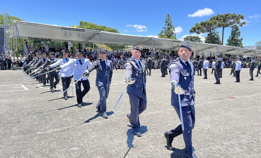 Formatura marca avanço na carreira dos oficiais especialistas