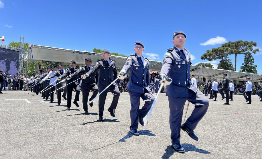 Formatura marca avanço na carreira dos oficiais especialistas