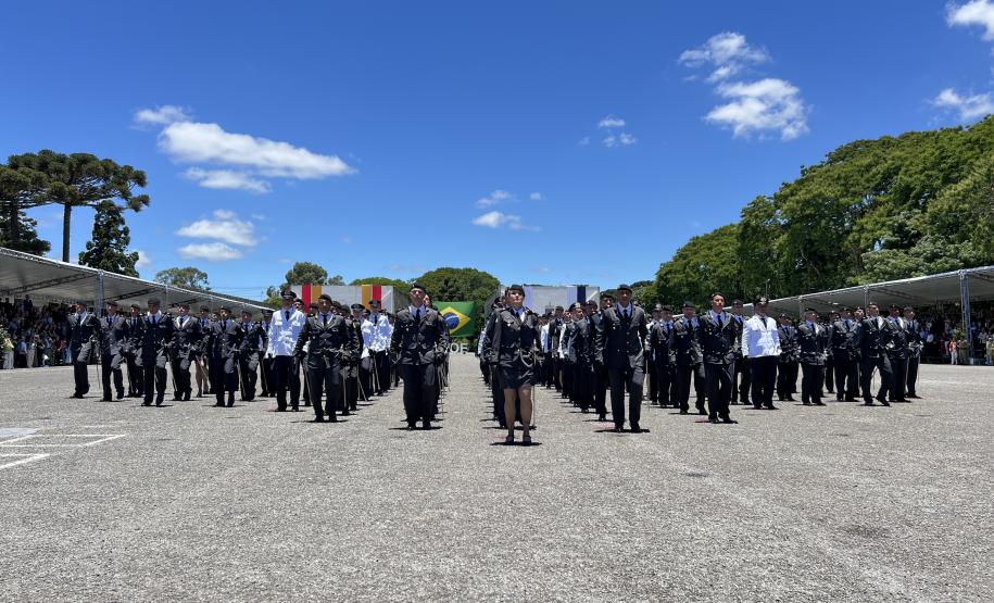Formatura marca avanço na carreira dos oficiais especialistas