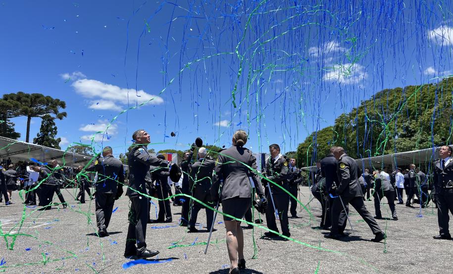 Formatura marca avanço na carreira dos oficiais especialistas