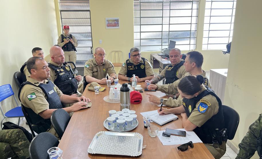 Entre os principais temas abordados estiveram as medidas de segurança para as festas de virada de ano e para os eventos do Verão Maior Paraná