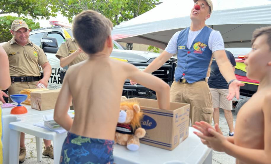 A Ação reuniu moradores e turistas em uma programação voltada à aproximação entre as forças de segurança e a população