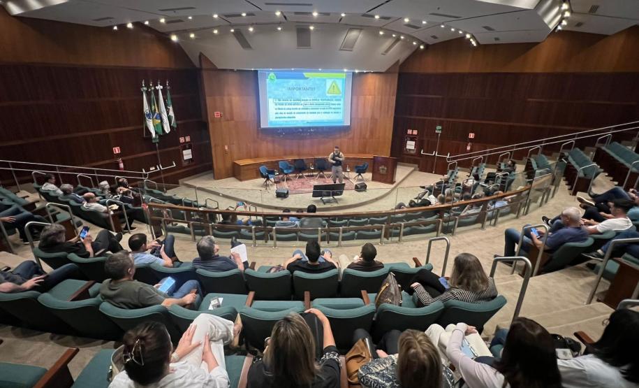 Polícia Militar do Paraná e Justiça Federal Fortalecem Cooperação na Gestão de Conflitos Fundiários em Encontro Inédito