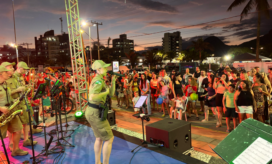 PMPR anima a noite de Caiobá