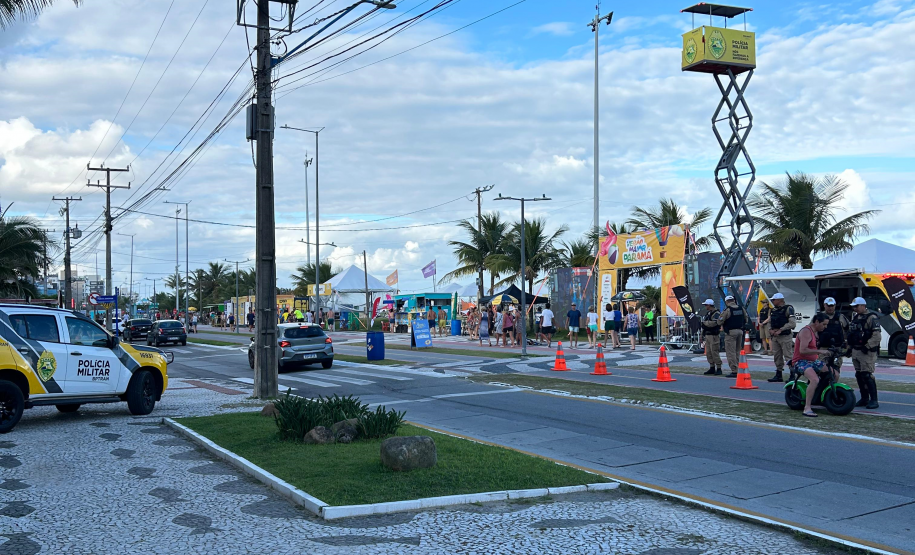 Comandante-Geral da PMPR e SESP acompanham blitz educativa de trânsito em Caiobá