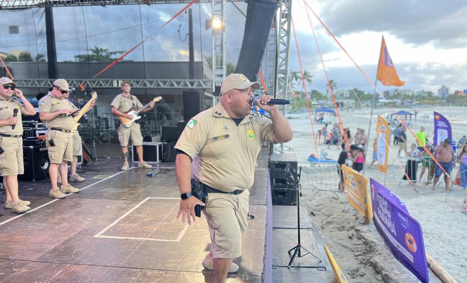 O espetáculo aconteceu no Palco Sunset, instalado no Morro do Cristo