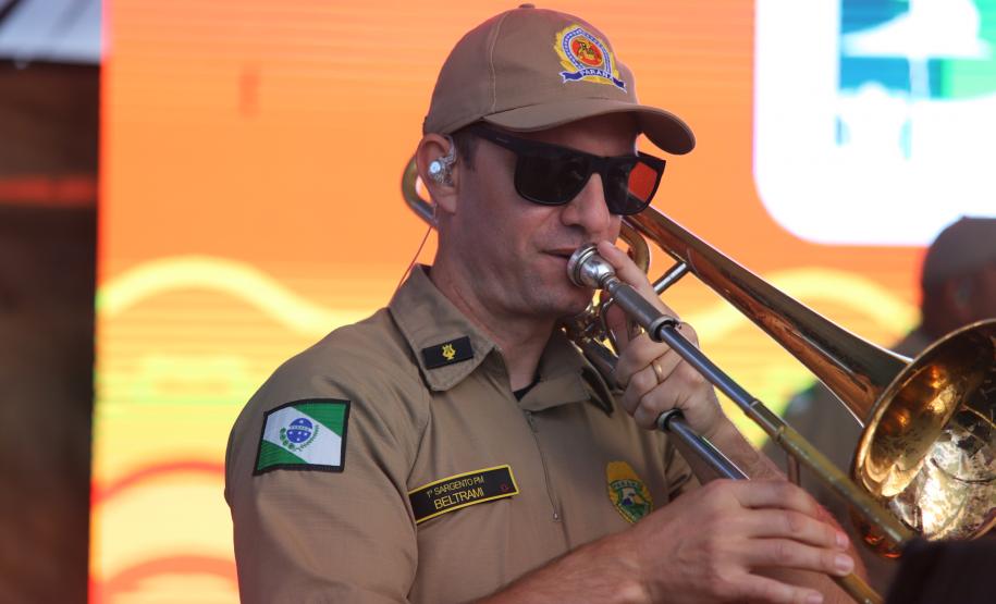 O espetáculo aconteceu no Palco Sunset, instalado no Morro do Cristo