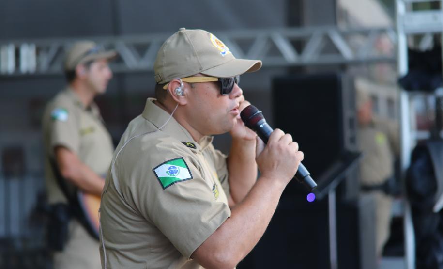 O espetáculo aconteceu no Palco Sunset, instalado no Morro do Cristo