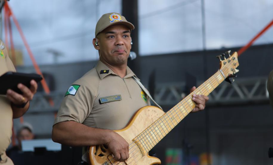 O espetáculo aconteceu no Palco Sunset, instalado no Morro do Cristo