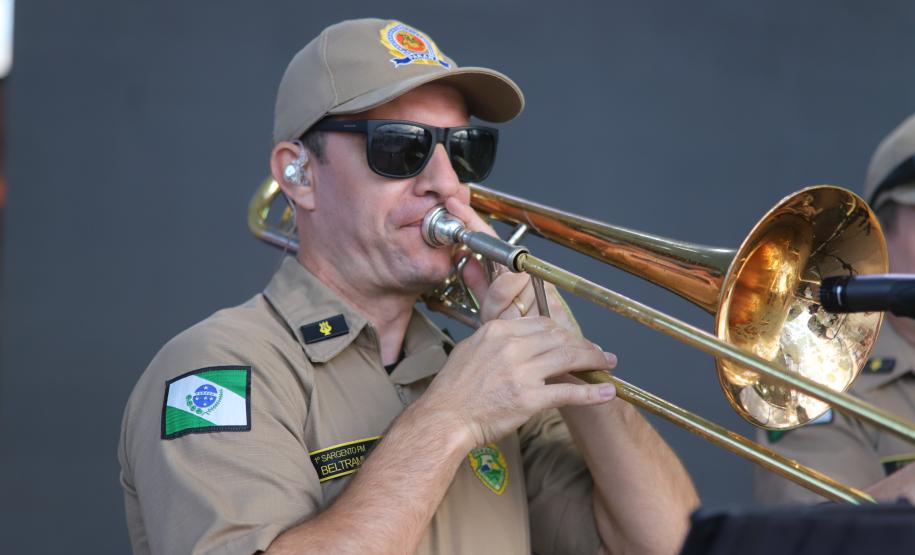 O espetáculo aconteceu no Palco Sunset, instalado no Morro do Cristo