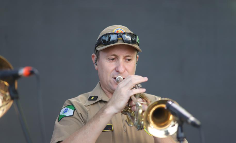 O espetáculo aconteceu no Palco Sunset, instalado no Morro do Cristo