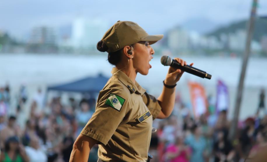 O espetáculo aconteceu no Palco Sunset, instalado no Morro do Cristo