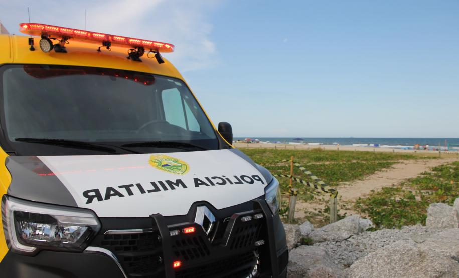 Cinto afivelado e sorriso no rosto: a “Voltinha UTV PMPR” conquista a criançada no litoral