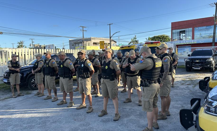 Show de Roberta Miranda e Raça Negra reúne 42 mil pessoas em Pontal do Paraná com policiamento reforçado da PMPR