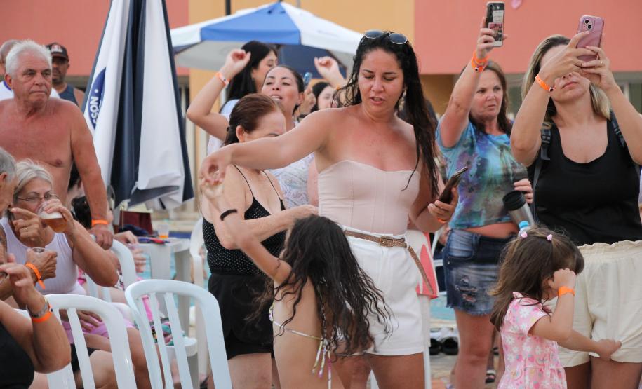 Banda da PMPR transforma a Colônia de Férias em um verdadeiro show de alegria