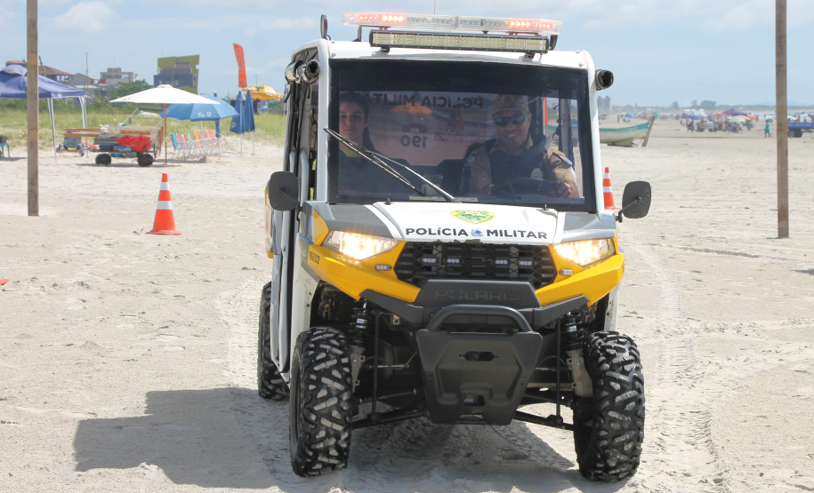 UTVs aproximam PMPR das famílias em Ipanema, Pontal do Paraná.