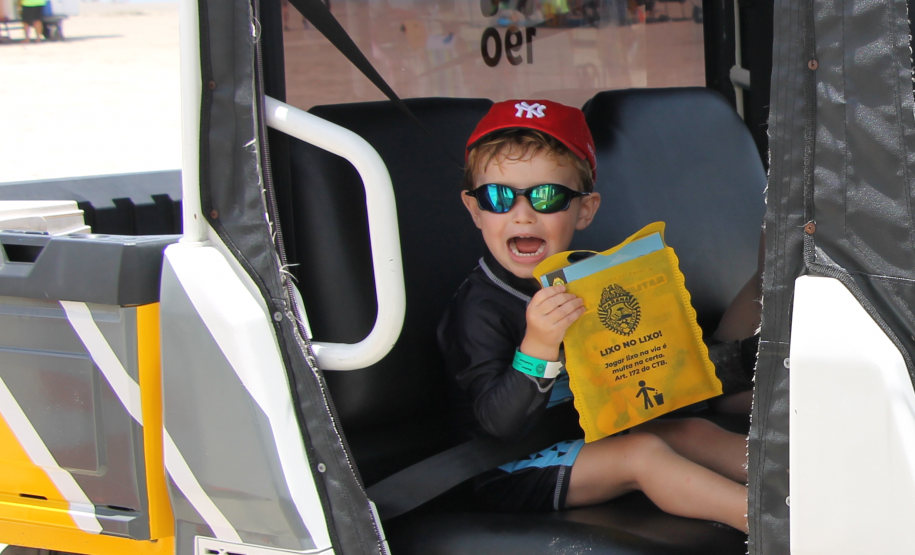 UTVs aproximam PMPR das famílias em Ipanema, Pontal do Paraná.