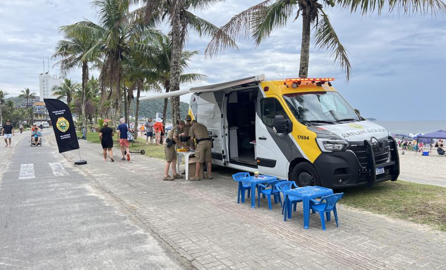Durante a ação, os policiais militares interagiram de forma direta e acolhedora com moradores e veranistas