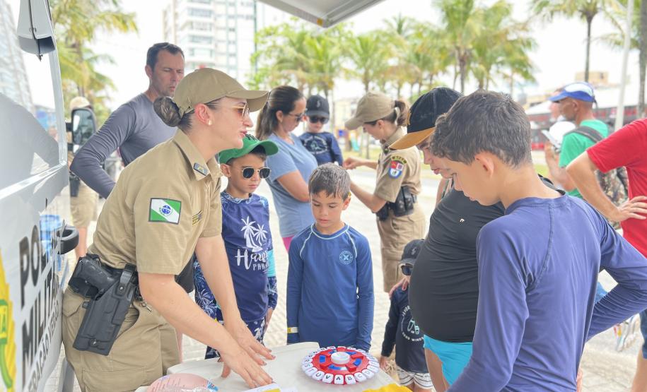 Durante a ação, os policiais militares interagiram de forma direta e acolhedora com moradores e veranistas