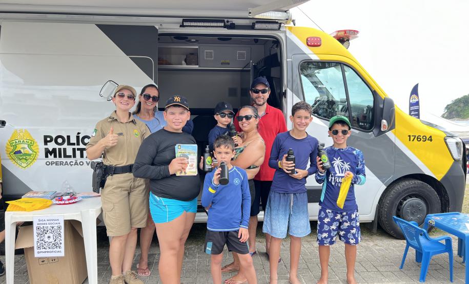 Durante a ação, os policiais militares interagiram de forma direta e acolhedora com moradores e veranistas