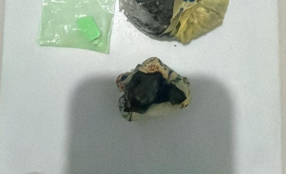 PMPR prende condutor por embriaguez ao volante, posse de drogas e arma de fogo após acidente em Guaratuba