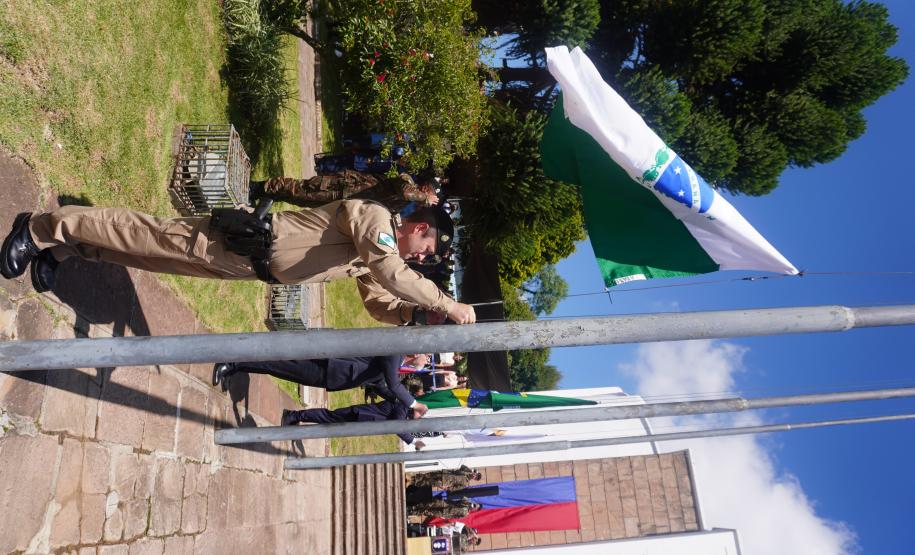 PMPR participa de solenidade em homenagem aos 132 anos do Cerco da Lapa