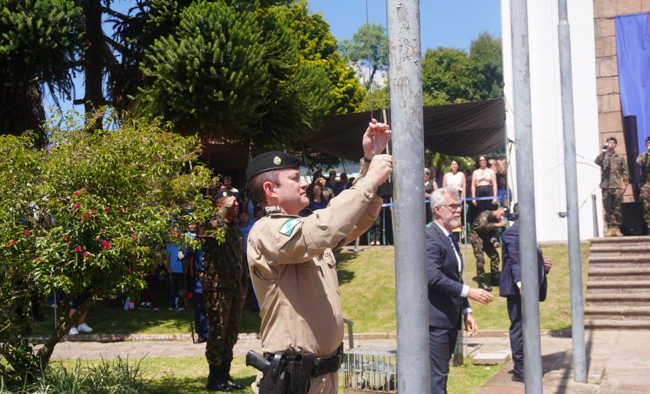 PMPR participa de solenidade em homenagem aos 132 anos do Cerco da Lapa