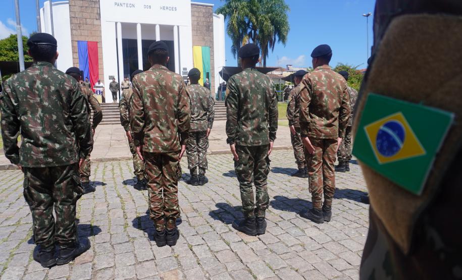 PMPR participa de solenidade em homenagem aos 132 anos do Cerco da Lapa