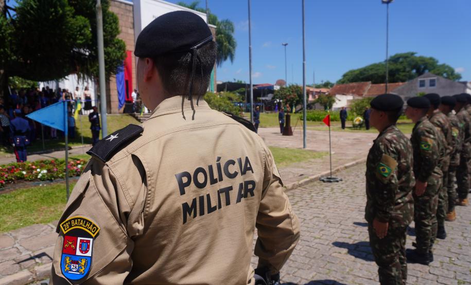 PMPR participa de solenidade em homenagem aos 132 anos do Cerco da Lapa