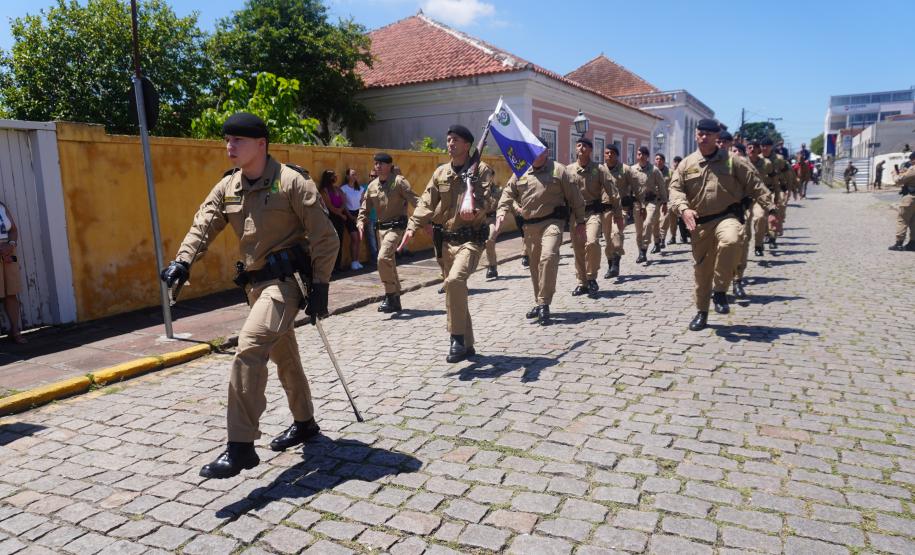 PMPR participa de solenidade em homenagem aos 132 anos do Cerco da Lapa