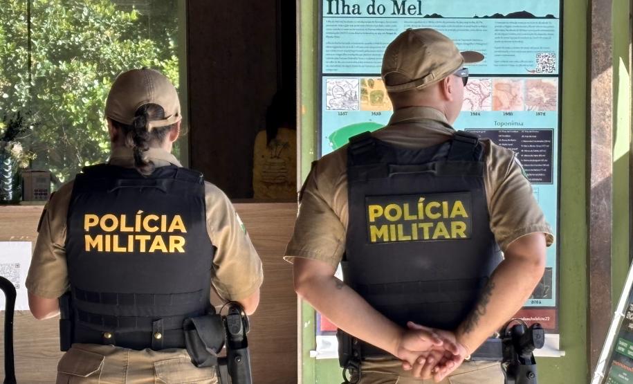 Banda da PMPR encanta público em apresentação inédita na Ilha do Mel