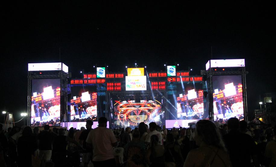 30 mil pessoas prestigiam show em Pontal do Paraná com a segurança da PMPR