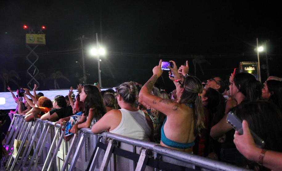 30 mil pessoas prestigiam show em Pontal do Paraná com a segurança da PMPR