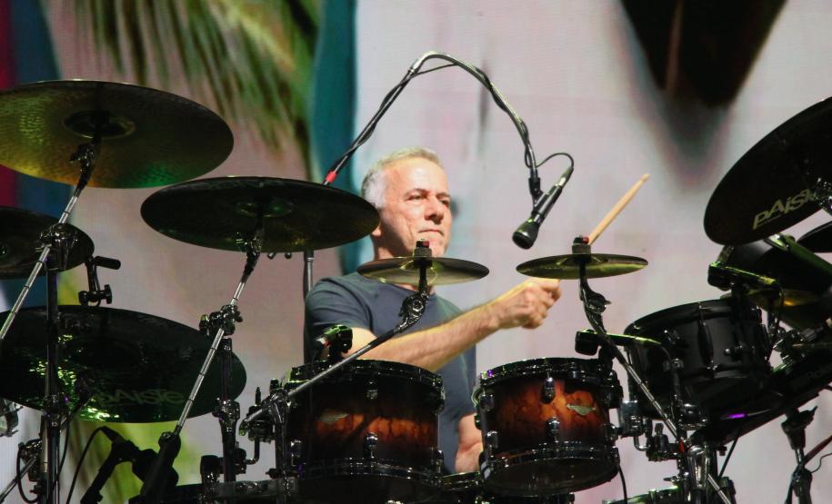 30 mil pessoas prestigiam show em Pontal do Paraná com a segurança da PMPR