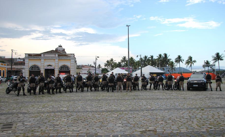 Comandante-Geral acompanha policiamento da 21ª Carnailha na Ilha dos Valadares
