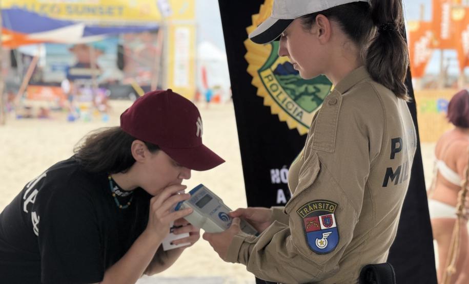 PMPR encerra participação na Arena Verão Maior com ações de proximidade e educação em Caiobá