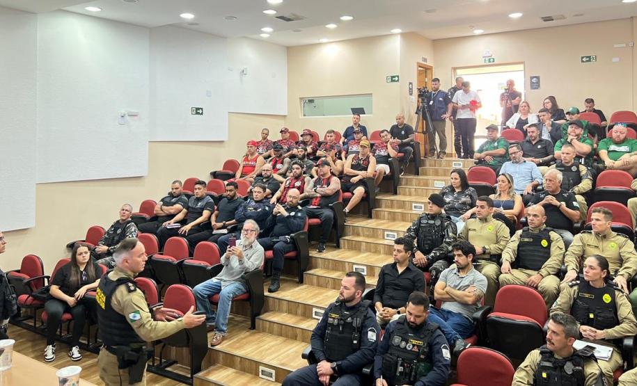 PMPR reúne torcidas organizadas para alinhar esquema de segurança do Athleti
