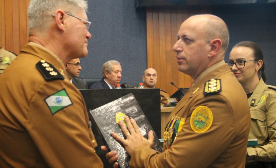 Polícia Militar realiza solenidade de entrega de comando do 6º CRPM em São José dos Pinhais