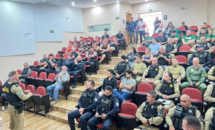 PMPR reúne torcidas organizadas para alinhar esquema de segurança do Athleti